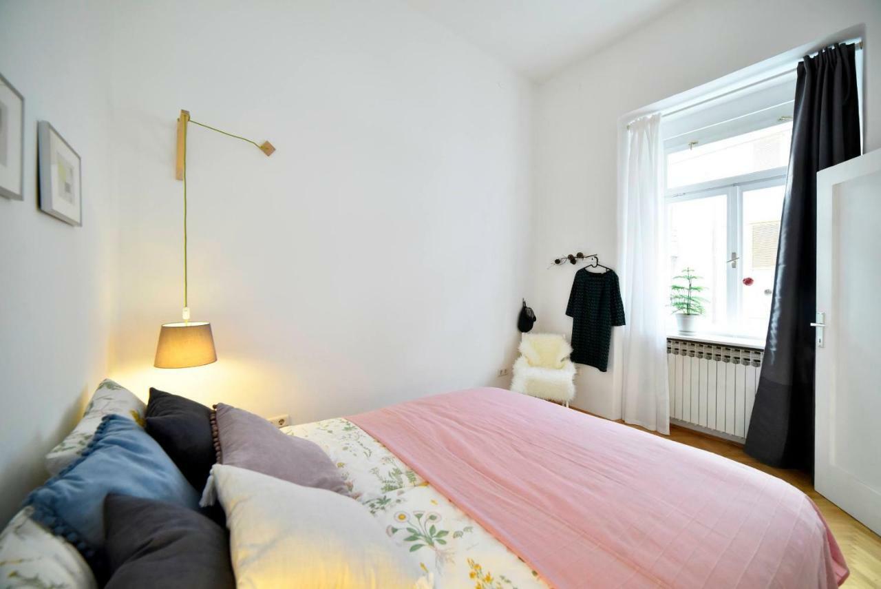 Hygge Apartment Загреб Экстерьер фото
